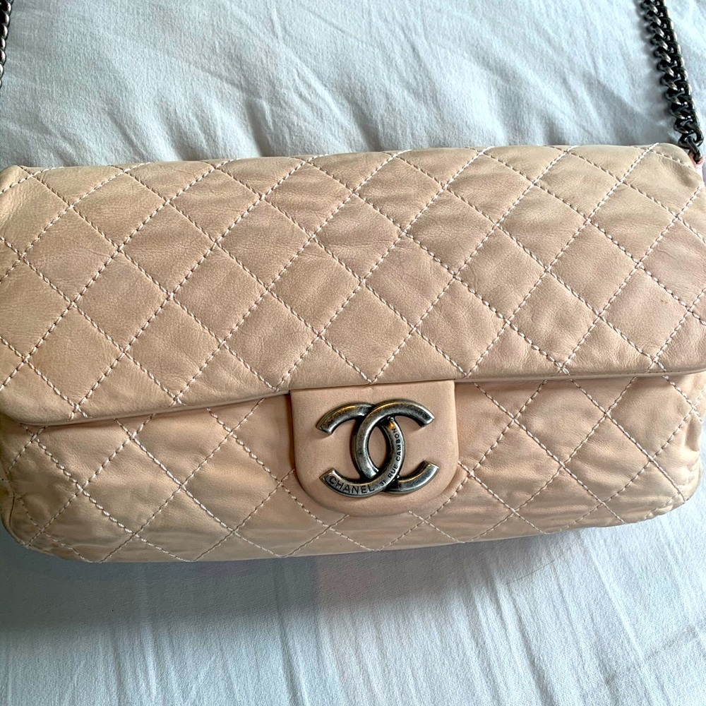 Chanel flap bag authentic with certificate.